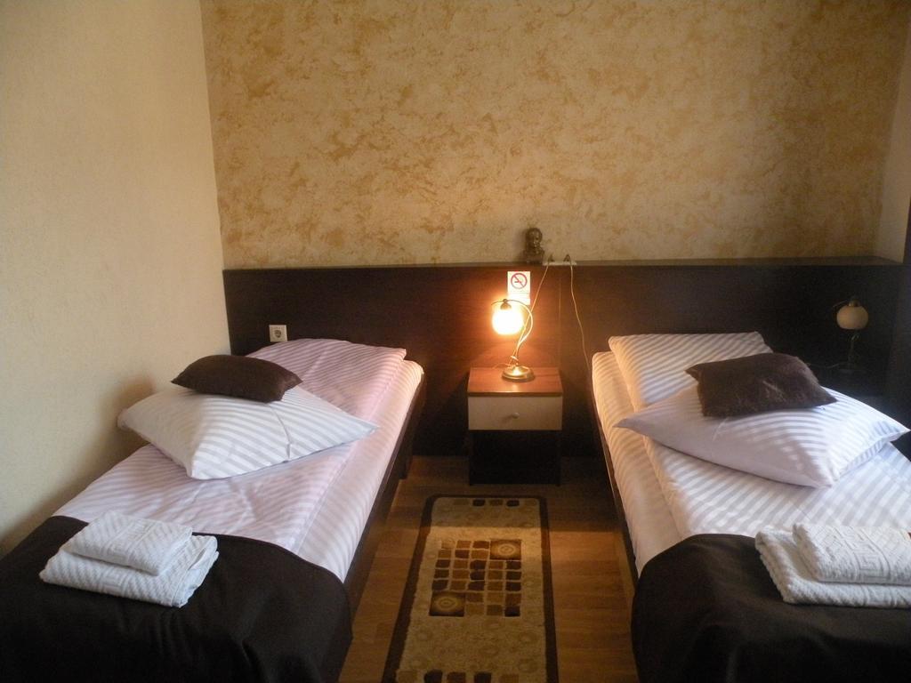 Pension Cleopatra Târgu-Mureş Kamer foto