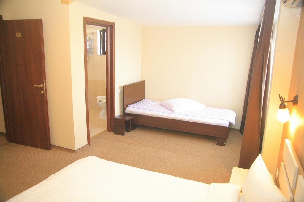 Pension Cleopatra Târgu-Mureş Kamer foto