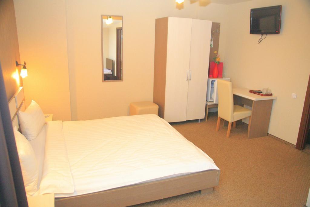 Pension Cleopatra Târgu-Mureş Kamer foto
