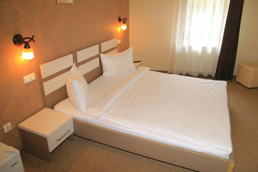 Pension Cleopatra Târgu-Mureş Kamer foto